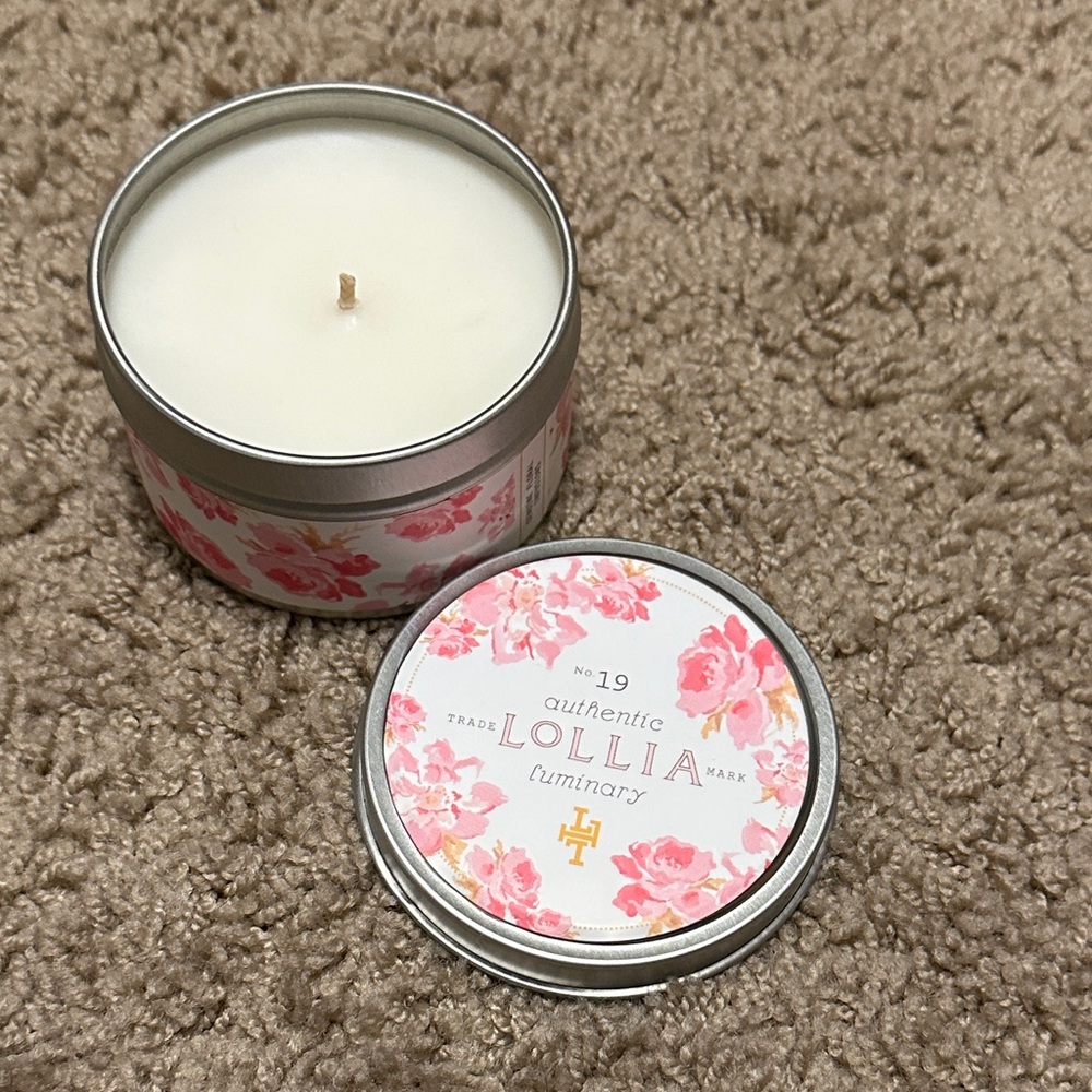 Lollia Floral White and Pink Candle in Breathe